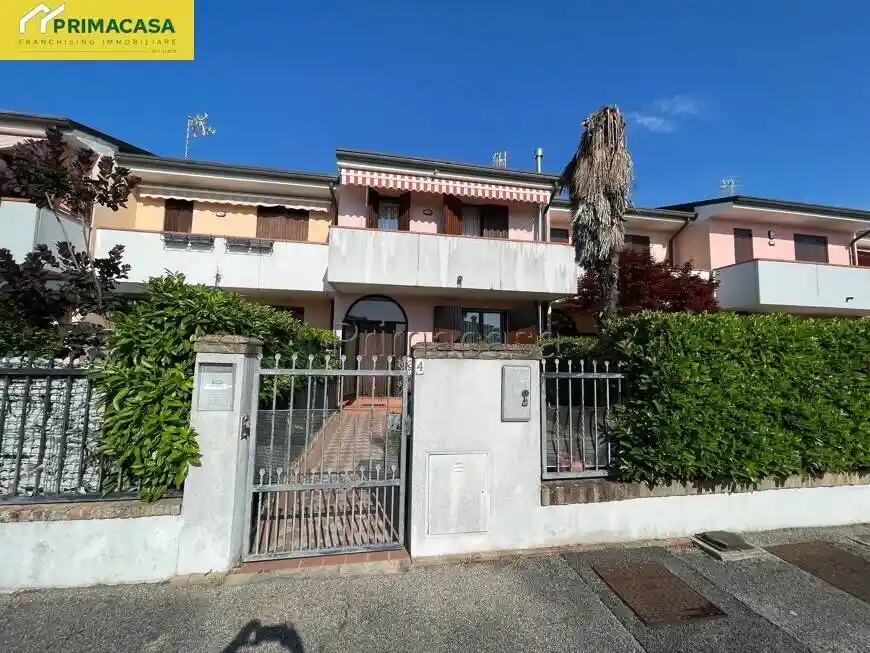 Villetta a schiera in vendita a Correzzola