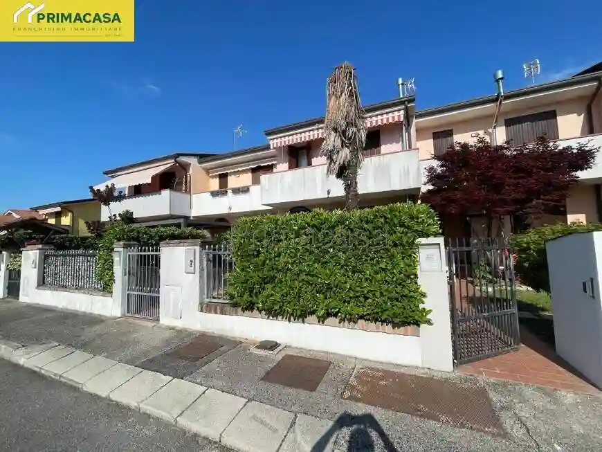 Villetta a schiera - foto 2