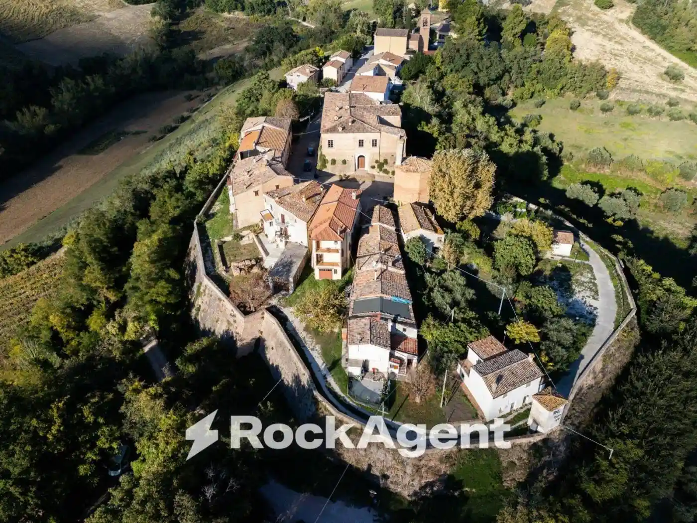 Appartamento in vendita a Terre Roveresche