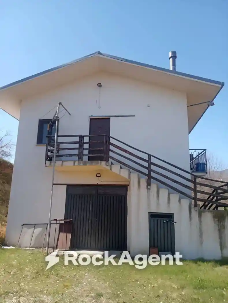 Villa in vendita a Abriola
