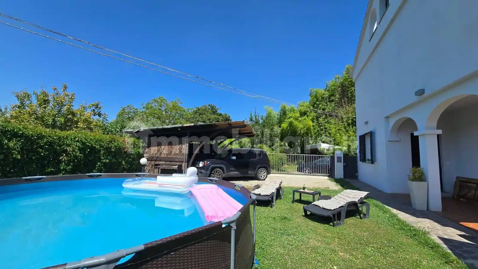 Casa indipendente in vendita a Arezzo