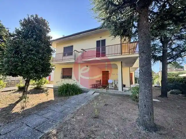 Villa in vendita a Santarcangelo di Romagna