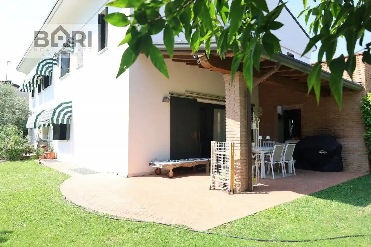 Villa in vendita a Pordenone