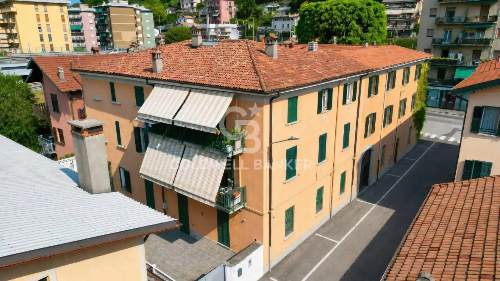 Palazzo - Edificio in vendita a Cernobbio