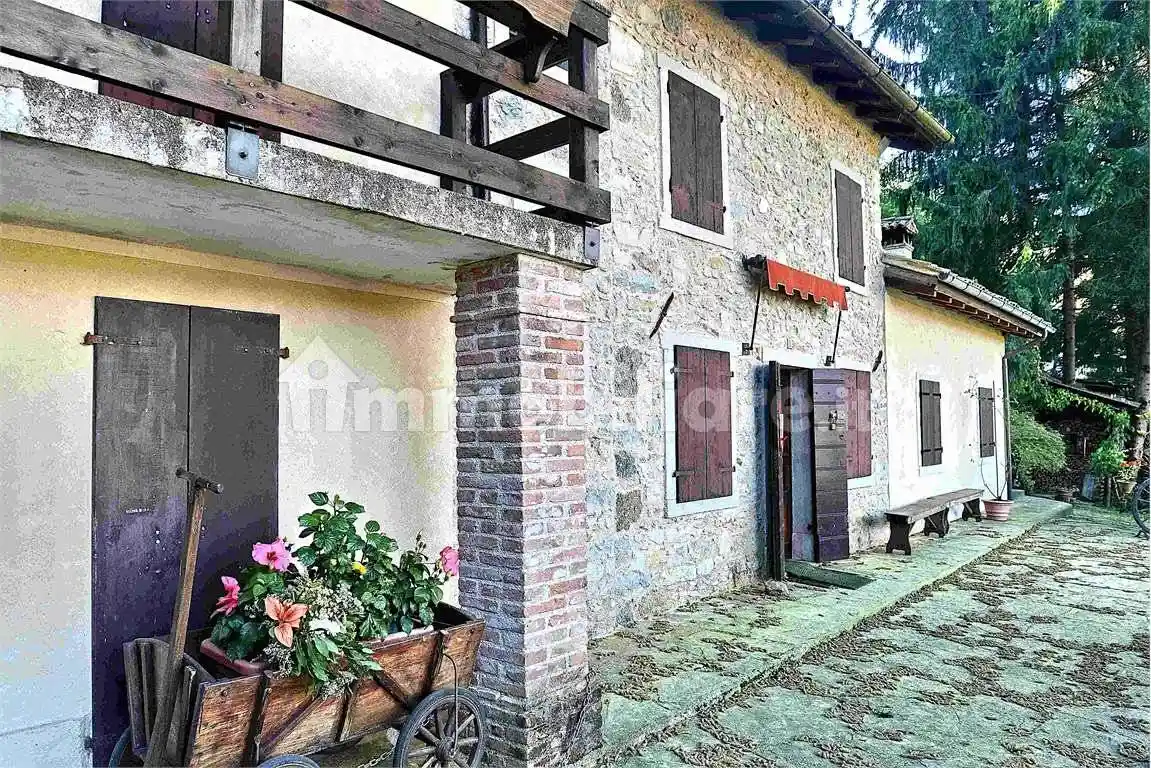 Rustico - Casale in vendita a Follina