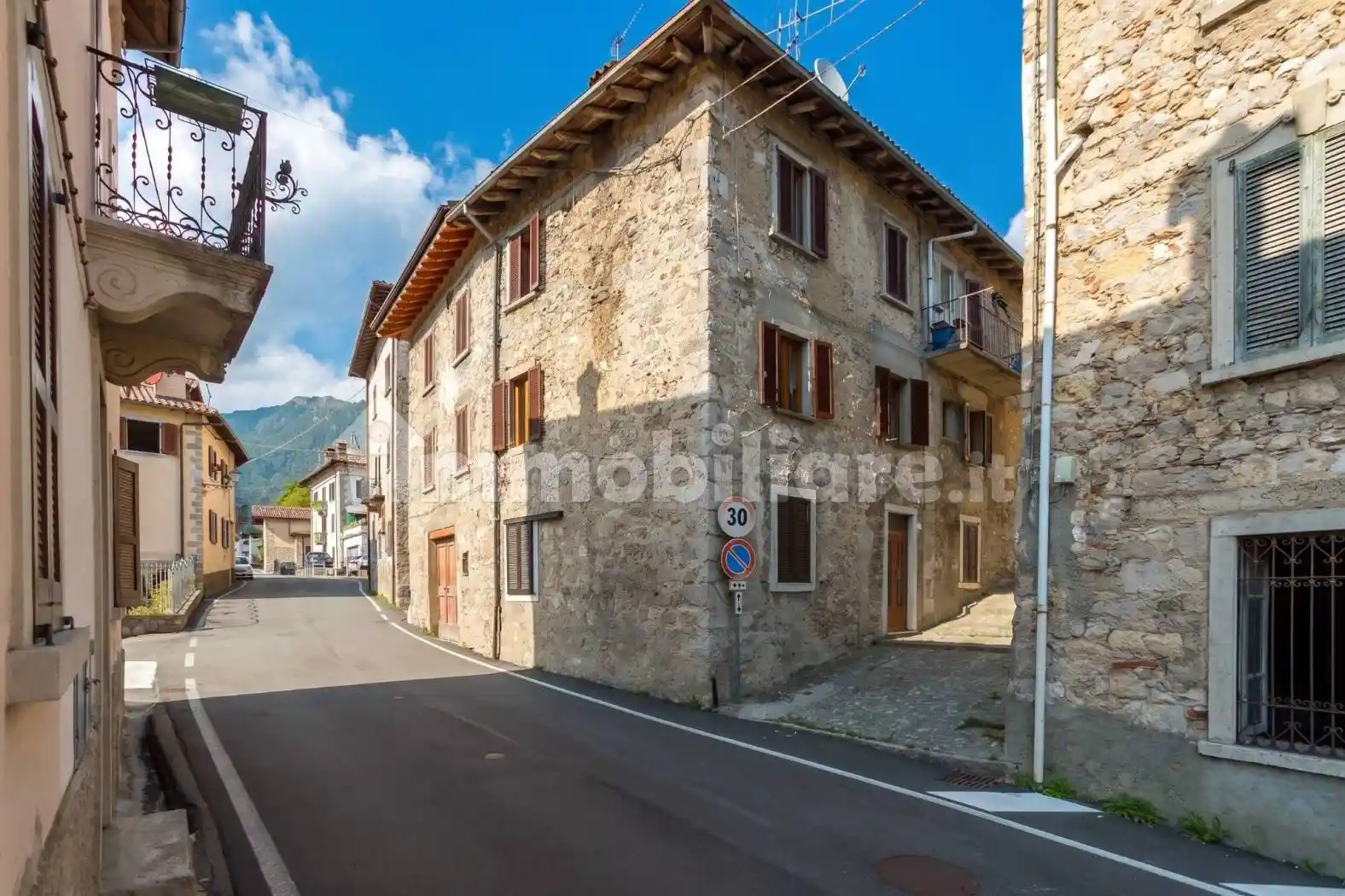 Appartamento in vendita a Serina