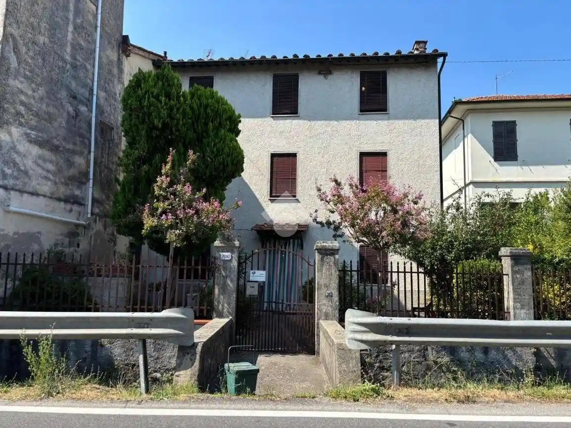 Casa indipendente in vendita a Lucca