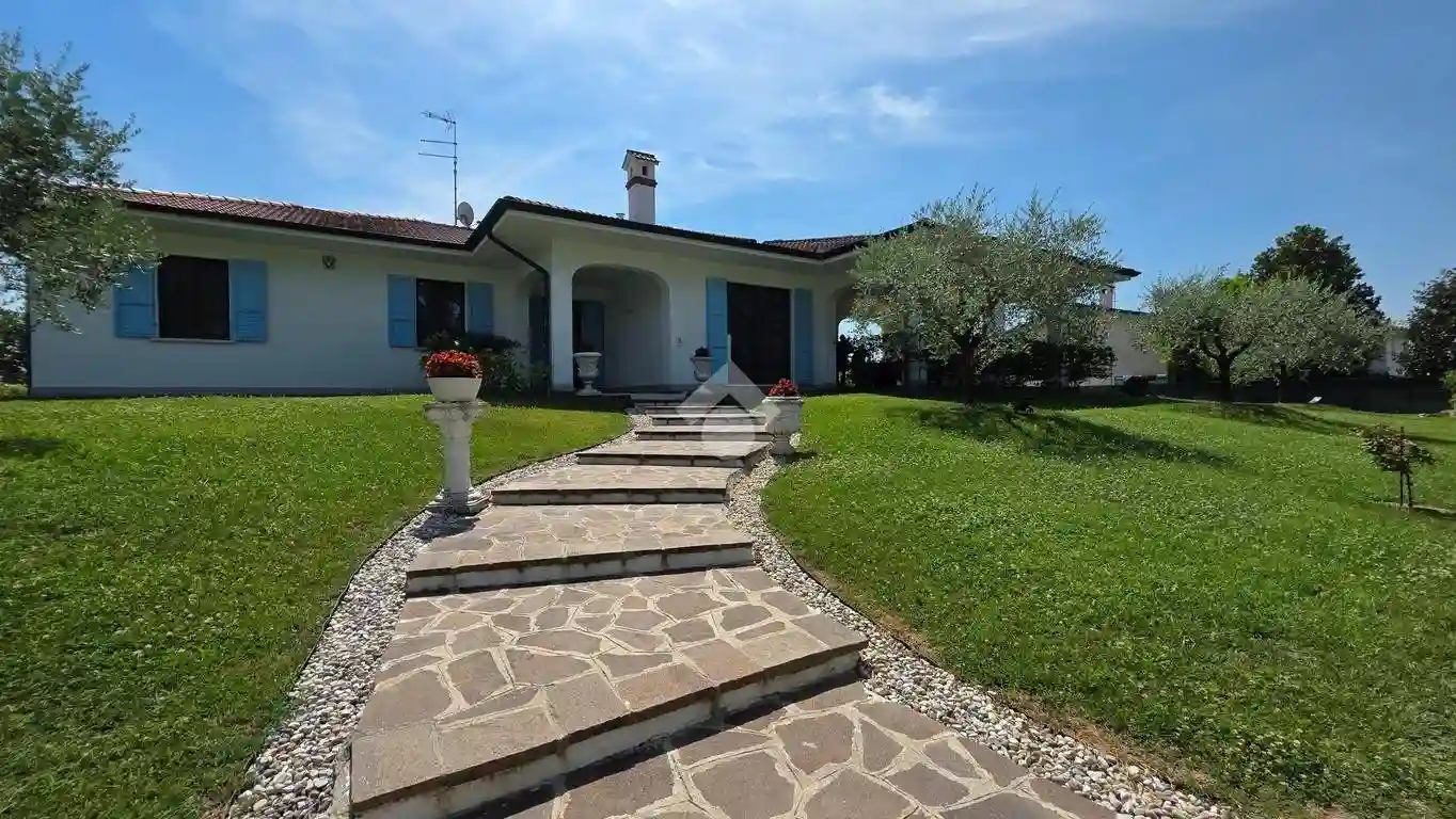 Villa - foto 3