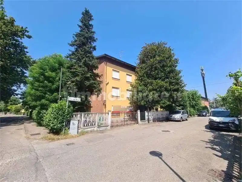 Palazzo - Edificio in vendita a Rubiera