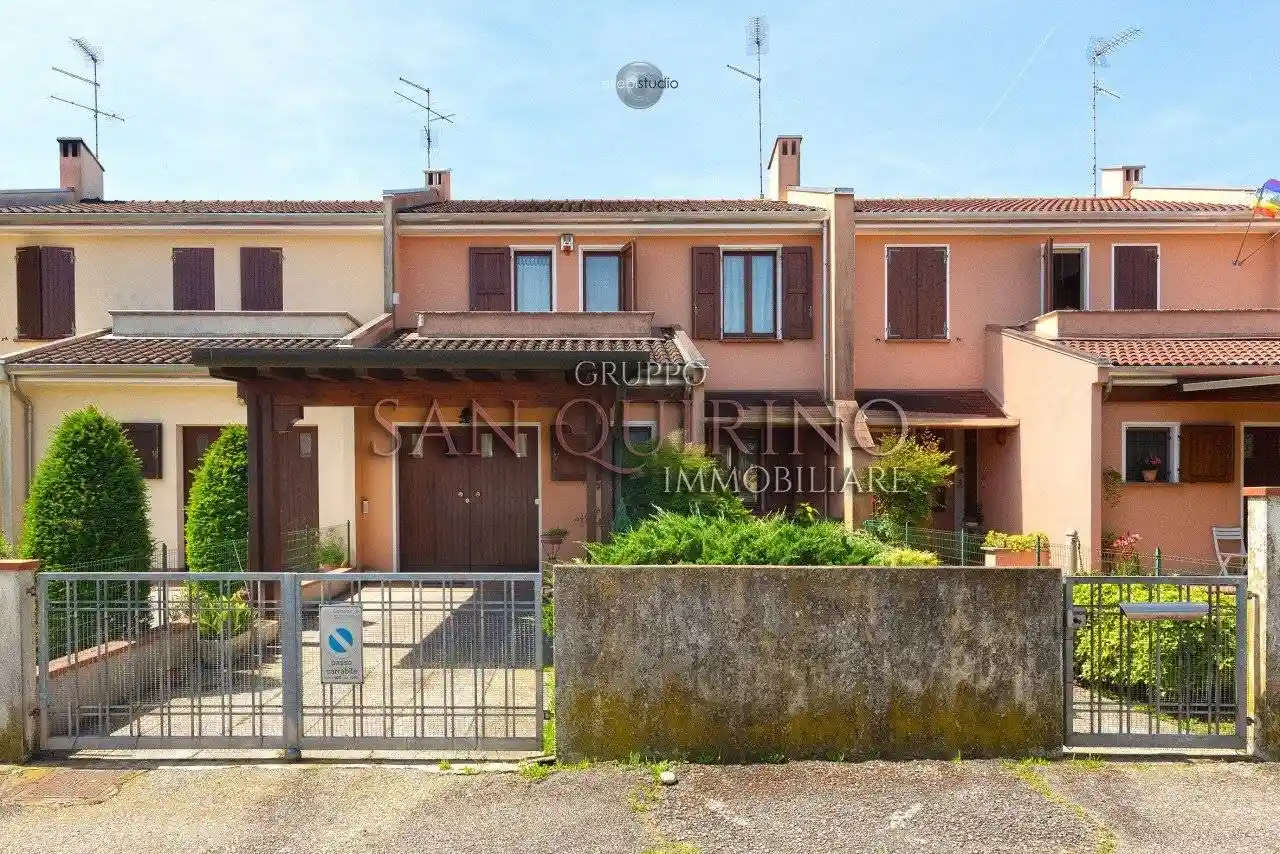 Villetta a schiera in vendita a Suzzara
