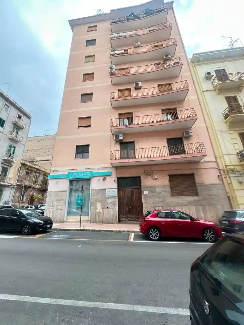 Appartamento in vendita a Taranto