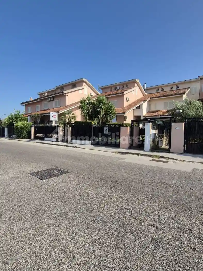 Villa in vendita a Caserta