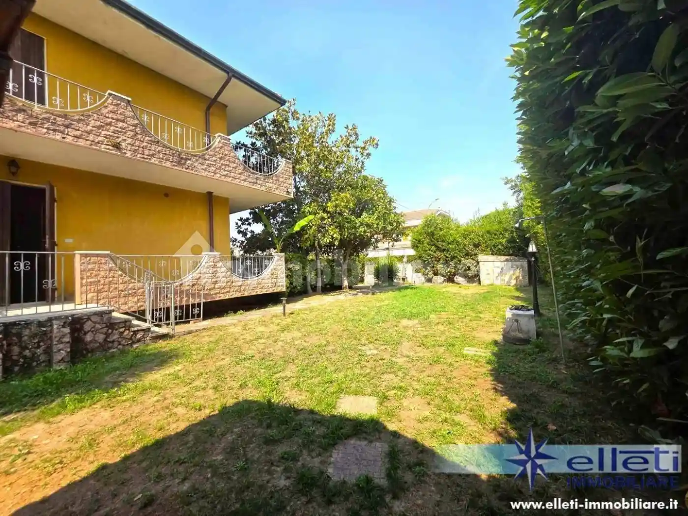 Villa in vendita a Montignoso