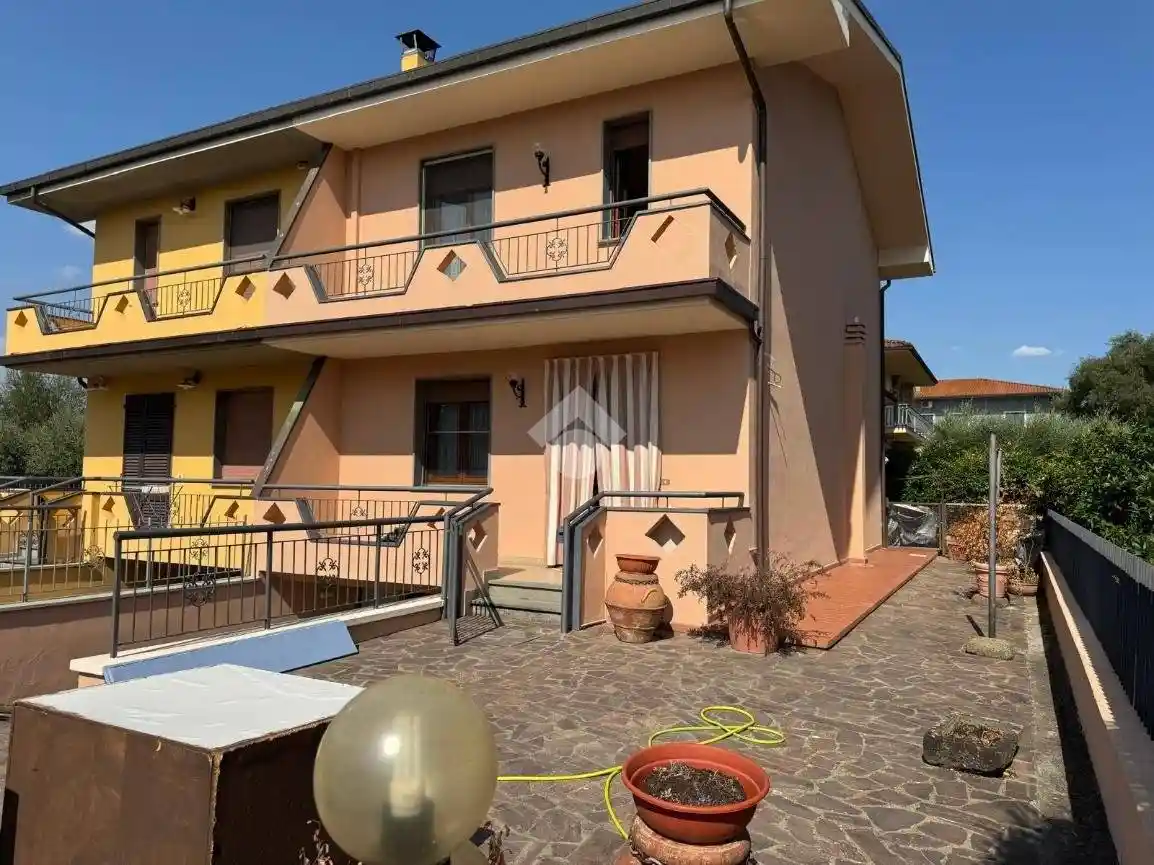 Villa in vendita a Ponte Buggianese