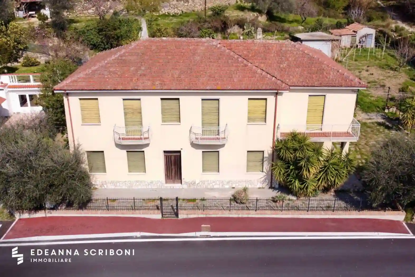 Villa - foto 2