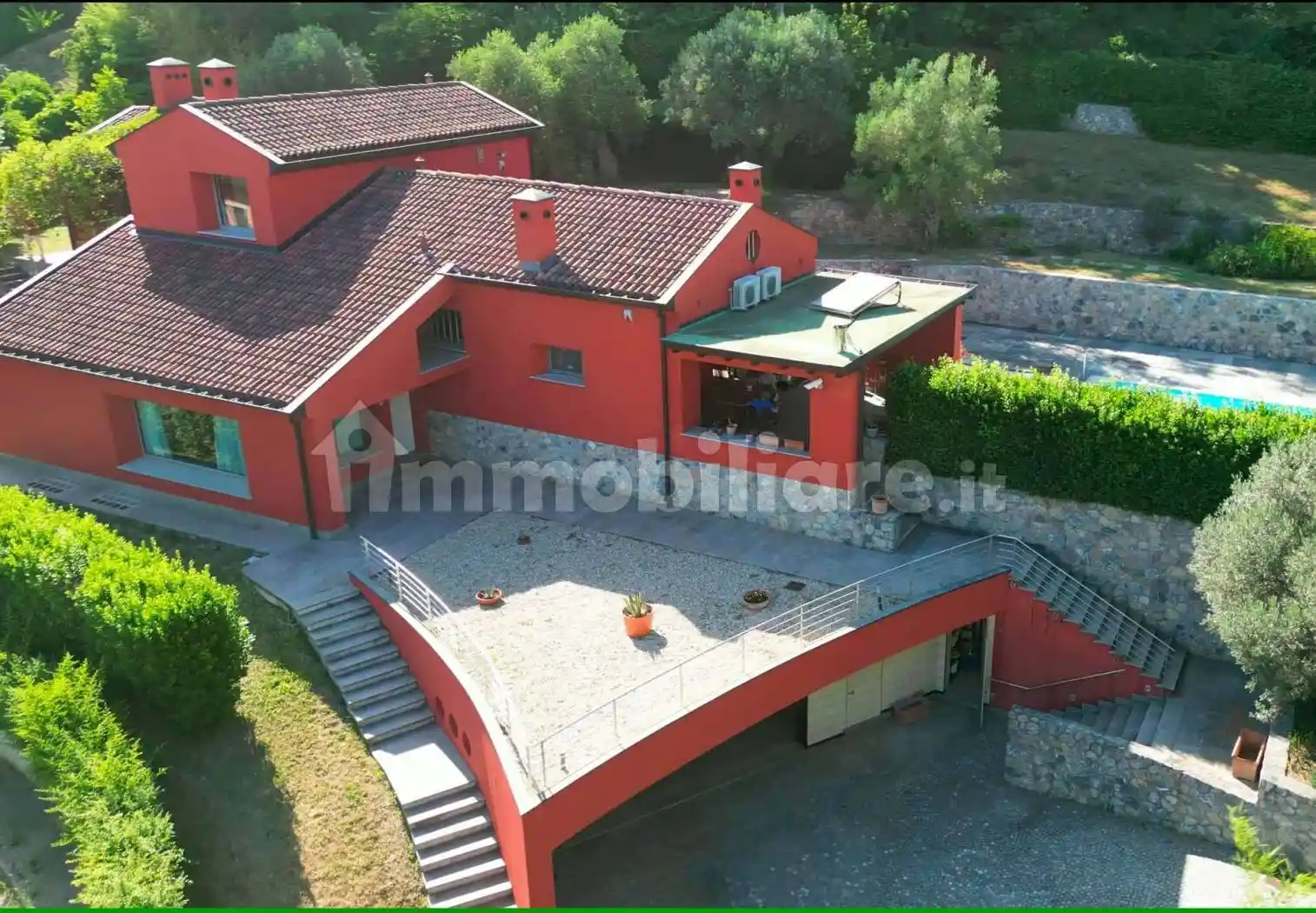 Villa in vendita a Santo Stefano Belbo