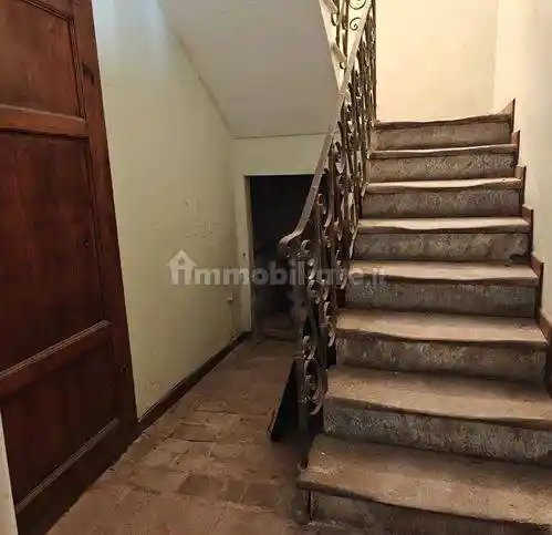 Palazzo - Edificio in vendita a Camaiore