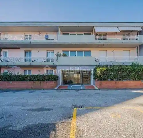 Appartamento in vendita a Viareggio