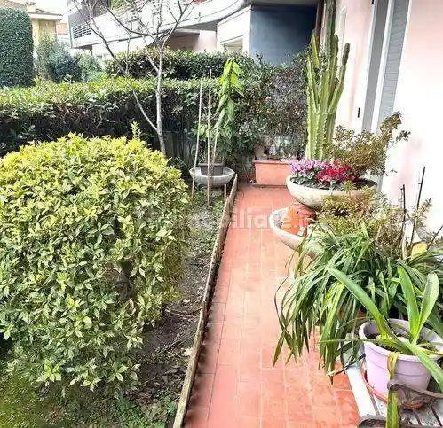 Appartamento in vendita a Viareggio