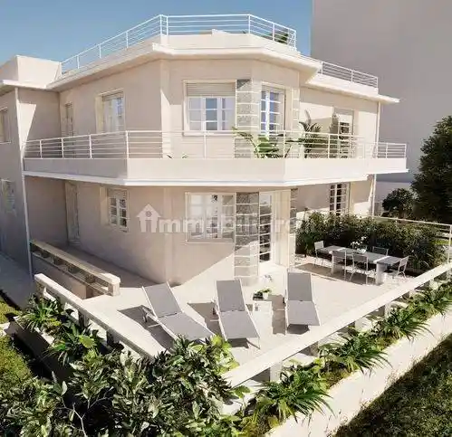 Villa in vendita a Camaiore