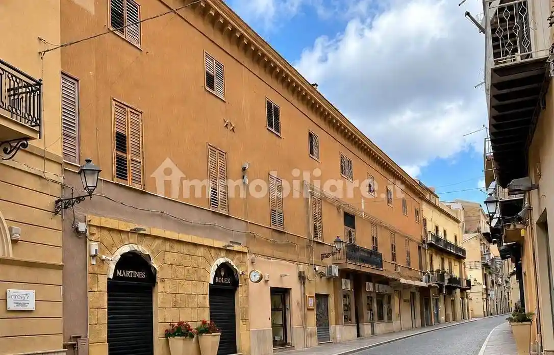 Palazzo - Edificio in vendita a Agrigento