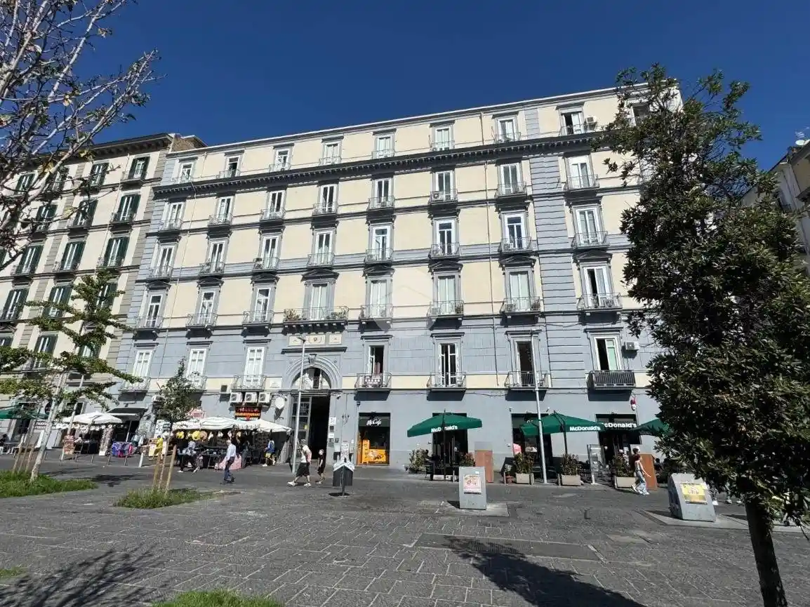 Appartamento in vendita a Napoli