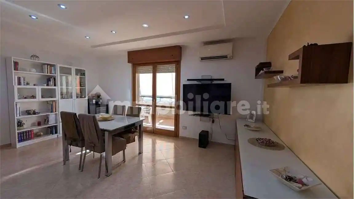 Appartamento in vendita a Civitavecchia