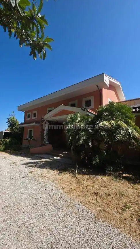 Villa in vendita a Silvi