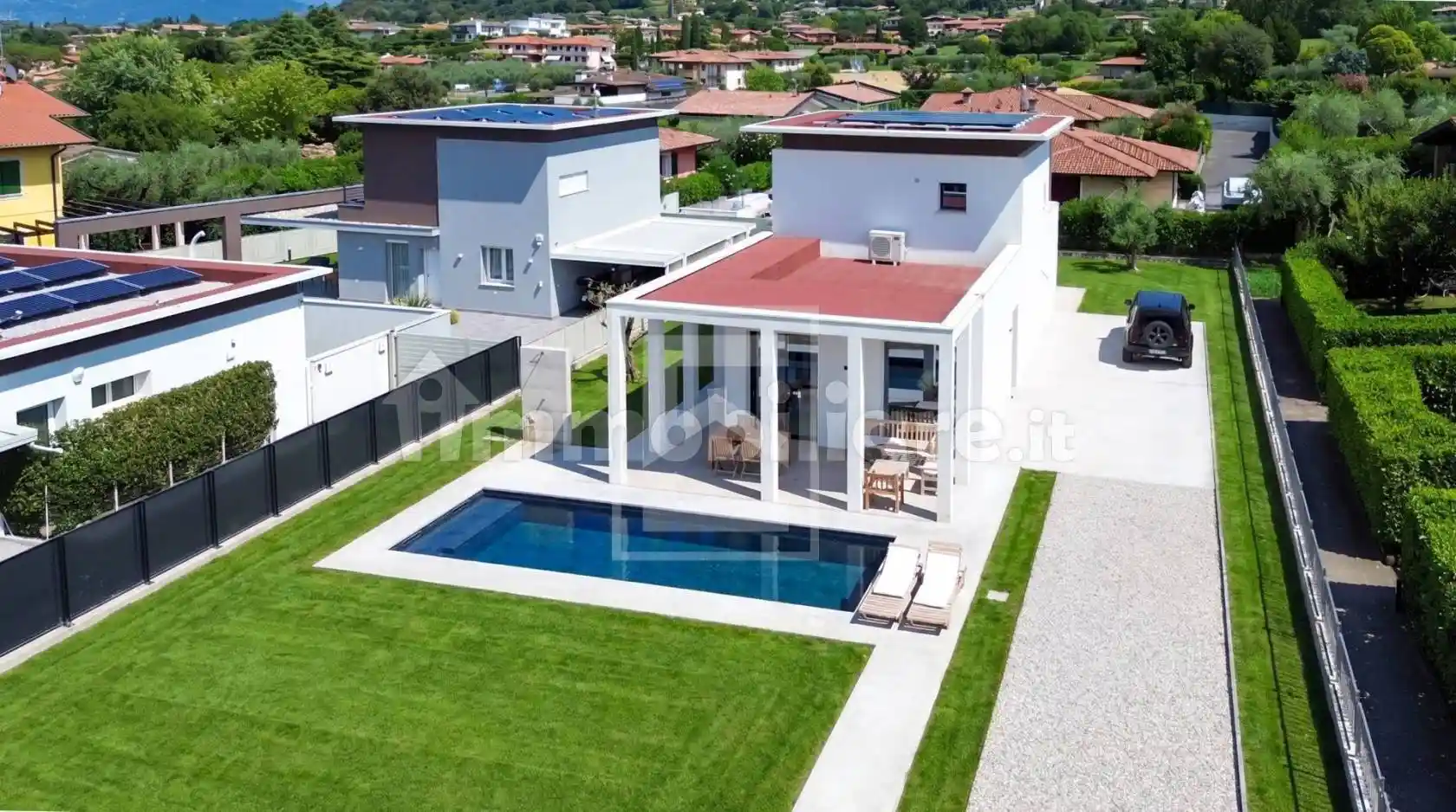 Villa in vendita a Manerba del Garda