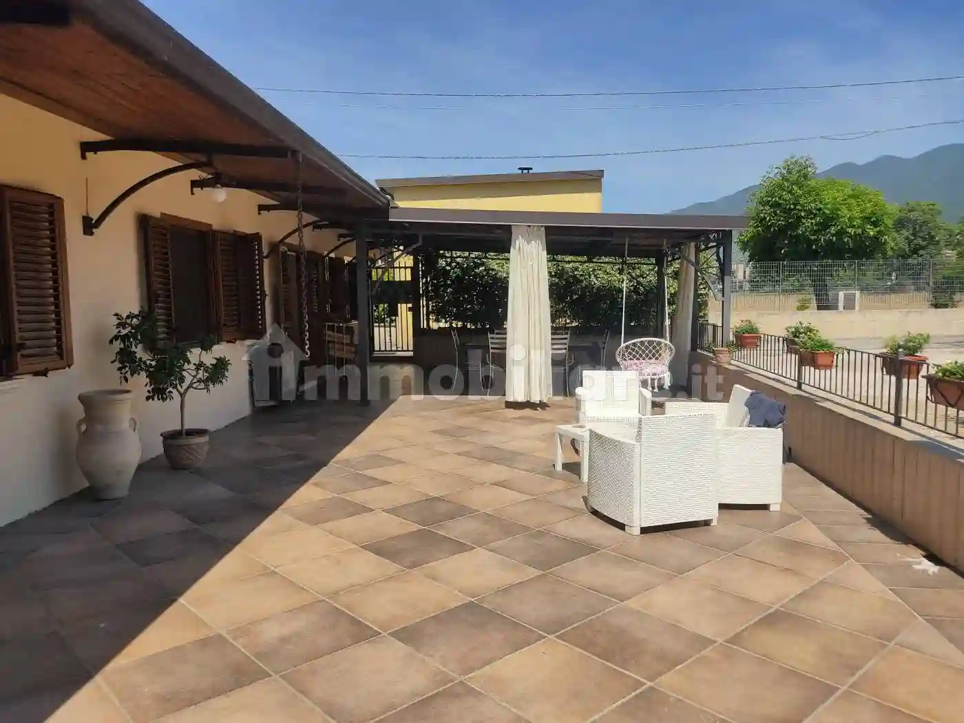Villa - foto 3