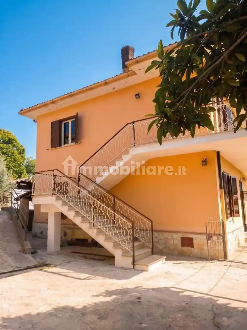 Appartamento in affitto a Patrica