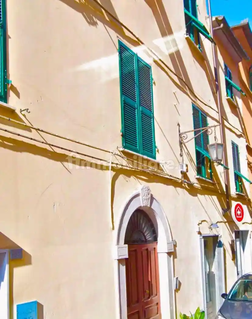 Appartamento in vendita a Sarzana