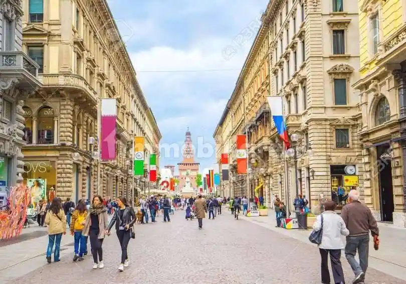 Palazzo - Edificio in vendita a Milano