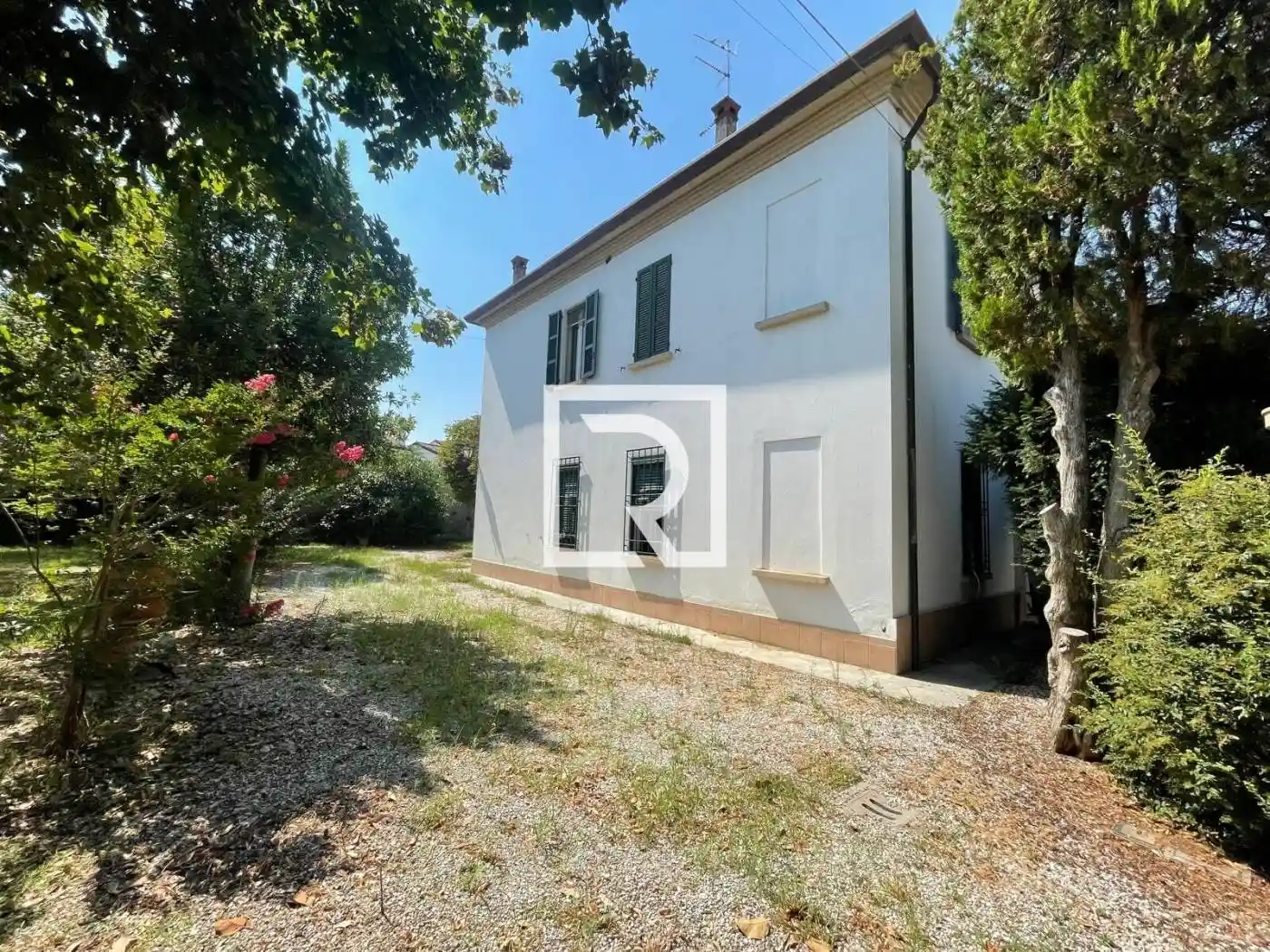 Villa in vendita a Russi
