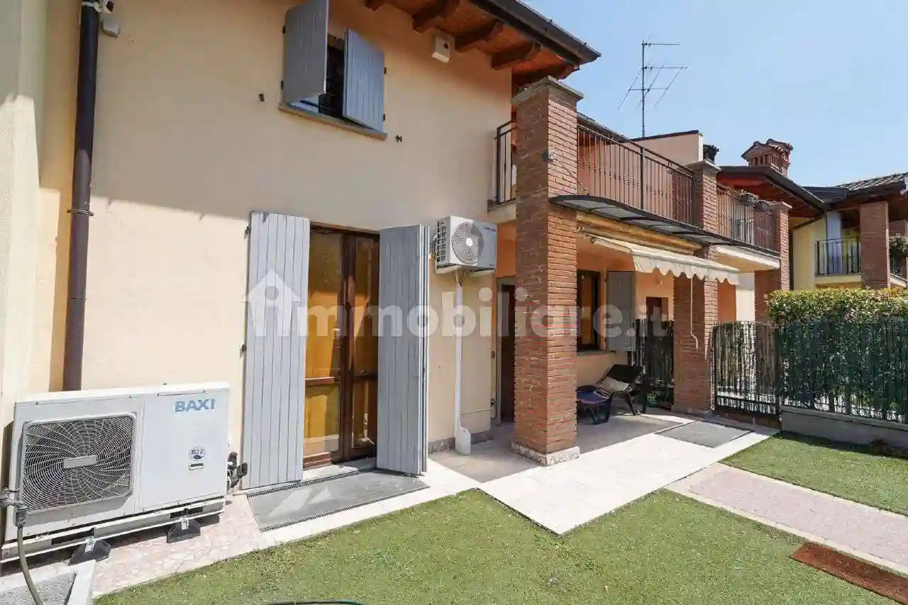 Villetta a schiera - foto 2