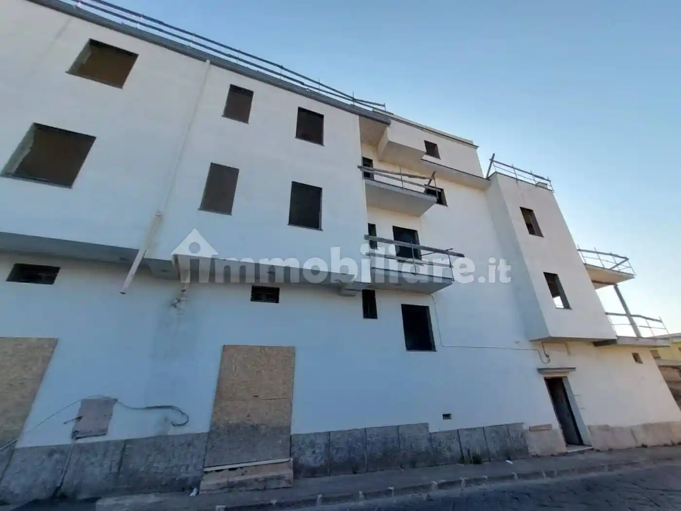 Palazzo - Edificio in affitto a Ercolano