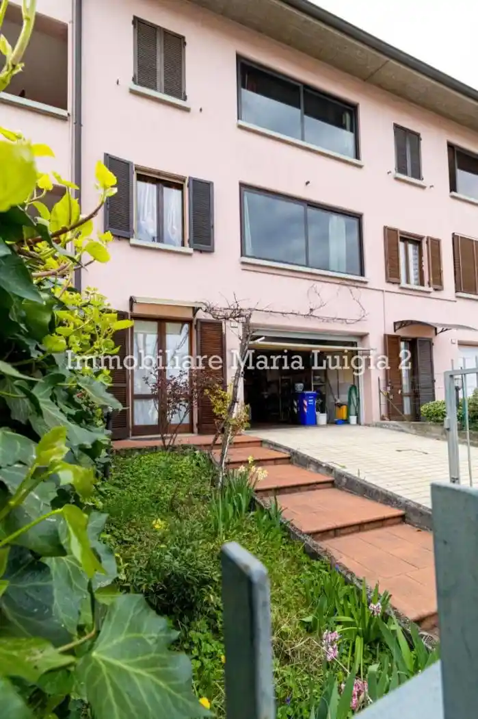 Villetta a schiera in vendita a Langhirano