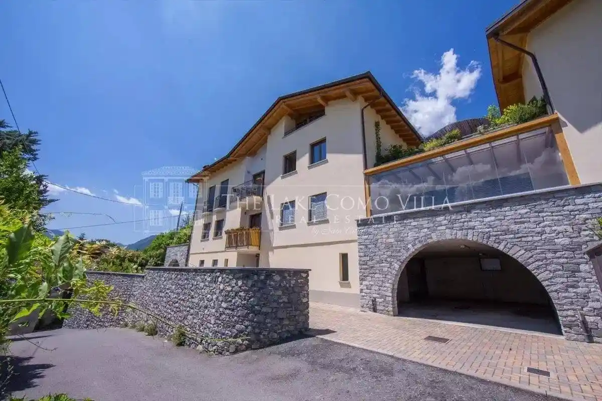 Appartamento in vendita a Tremezzina