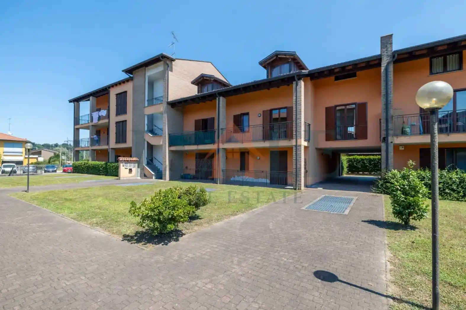 Appartamento in vendita a Sesto Calende