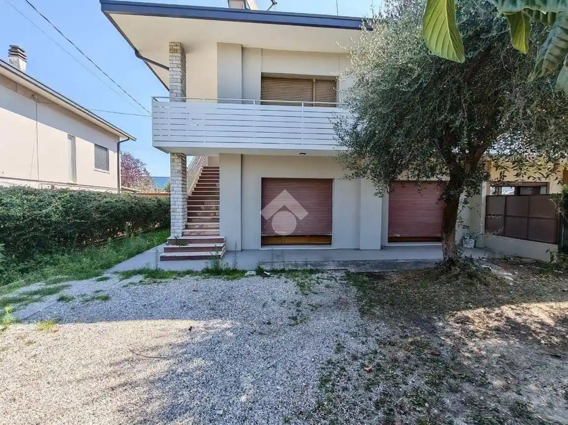Villa in vendita a Godega di Sant'Urbano