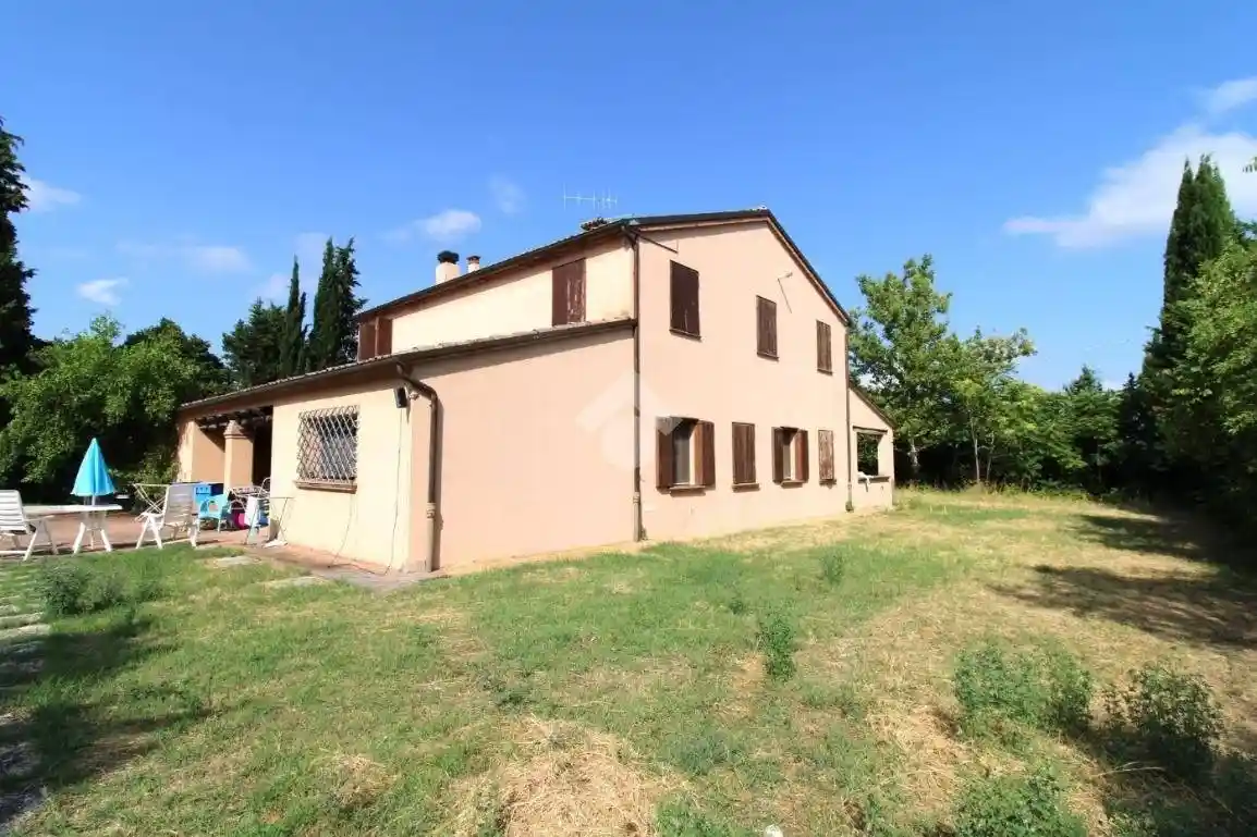 Villa in vendita a Roncofreddo