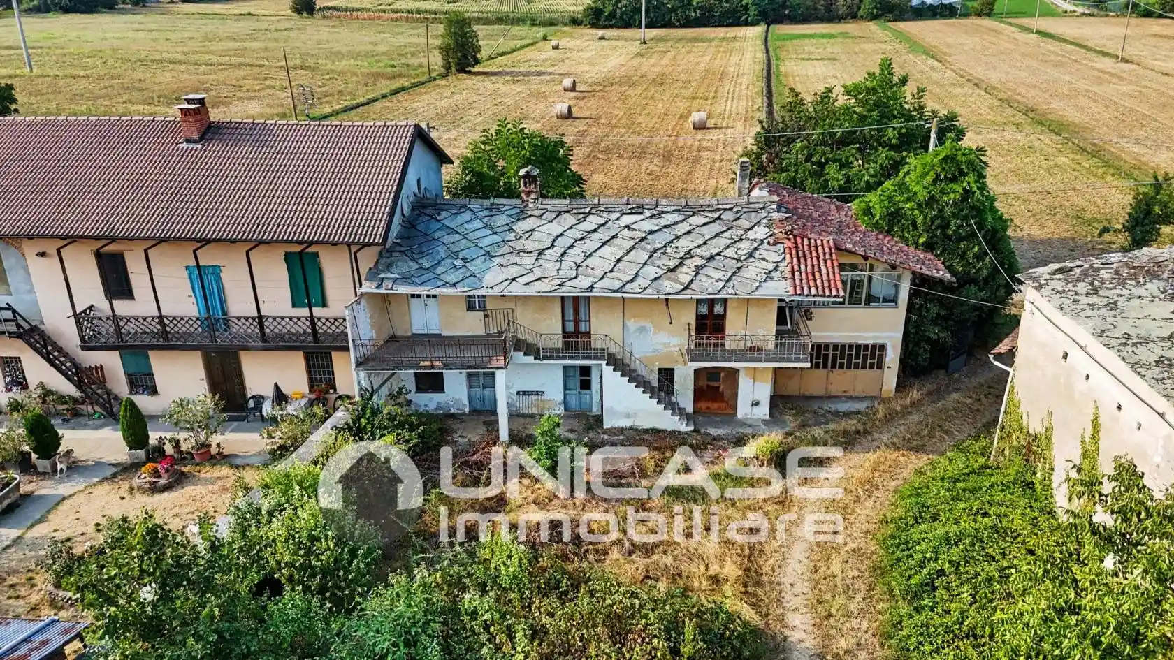 Rustico - Casale in vendita a Cavour