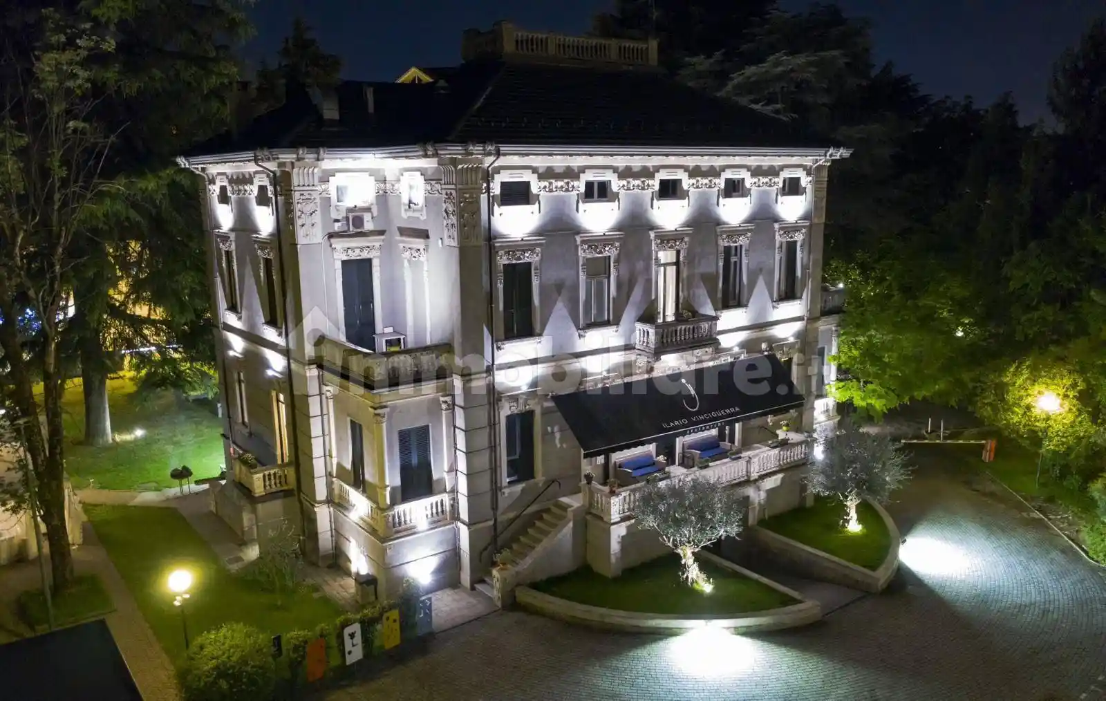 Palazzo - Edificio in affitto a Milano