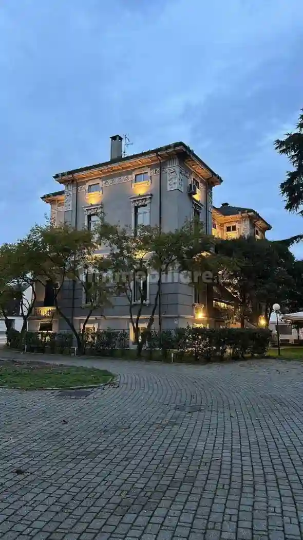 Palazzo - Edificio - foto 2
