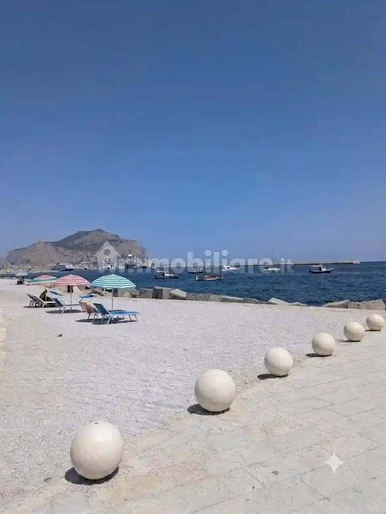 Appartamento in vendita a Palermo