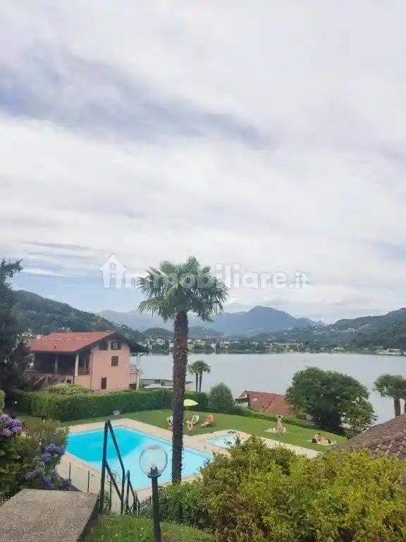 Appartamento in vendita a Lavena Ponte Tresa