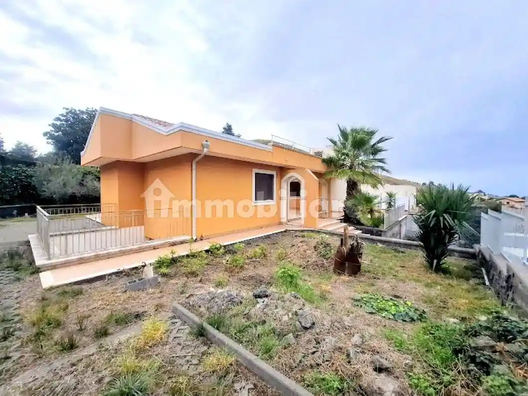 Villa in vendita a Pedara