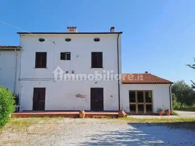 Casa indipendente in vendita a Cascina