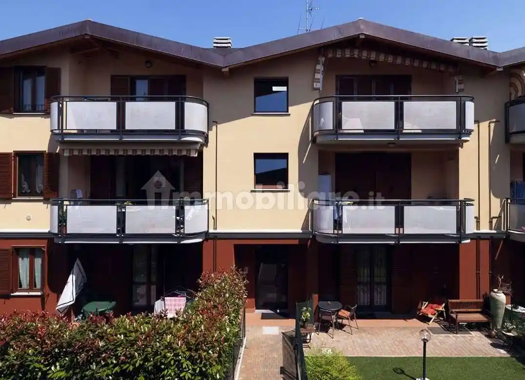 Appartamento in vendita a Rovellasca