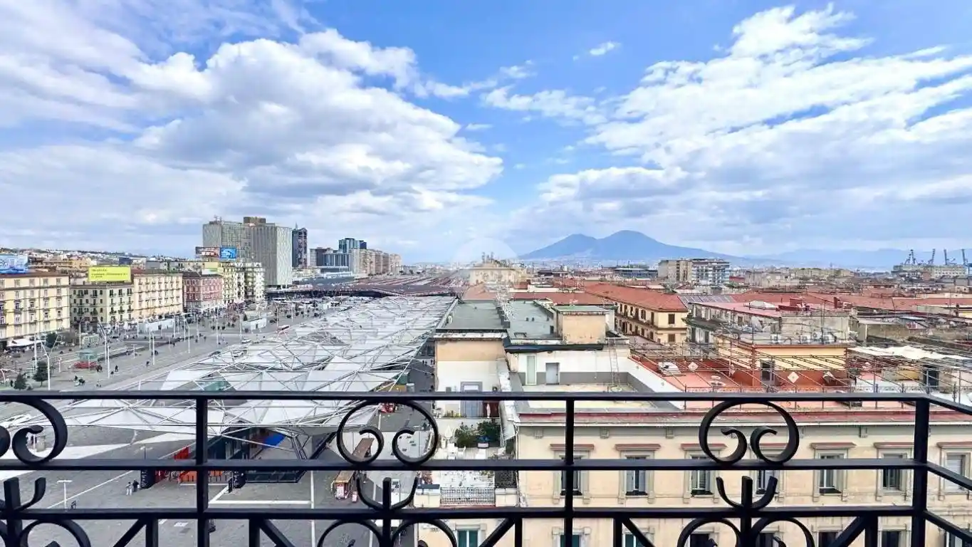 Appartamento in vendita a Napoli